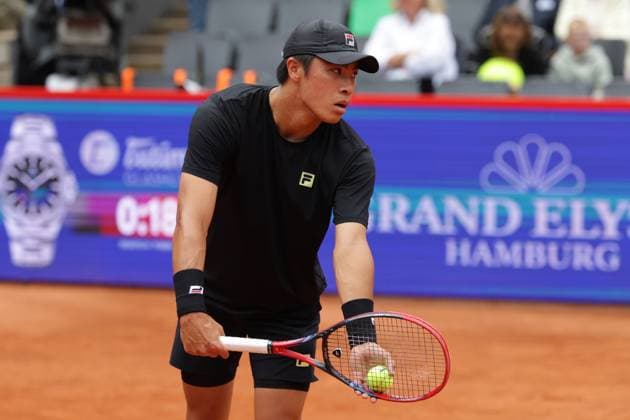 GER, Hamburg, xFSx, ATP500 Herren-Tennistunier Bitpanda Hamburg Open 2025, Sechzehntelfinale 19.05.2025 Brandon Nakashima (USA) macht einen Aufschlag Copyright: HMBxMedia FernandoxSoares