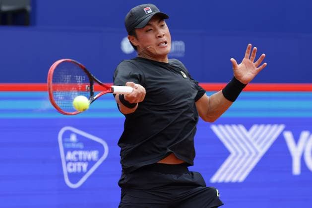 GER, Hamburg, xFSx, ATP500 Herren-Tennistunier Bitpanda Hamburg Open 2025, Sechzehntelfinale 19.05.2025 Brandon Nakashima (USA) spielt einen Vorhand Copyright: HMBxMedia FernandoxSoares