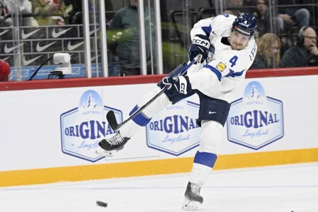 Mikko Lehtonen of Finland shoots during the 2025 IIHF Ice hockey, Eishockey World Championships preliminary round group A match between Canada and Finland in Stockholm on May 19, 2025. Stockholm Sweden LKFTJK20250519215058UEWO  Copyright: xVesaxMoilanenx LKFTJK20250519215058UEWO