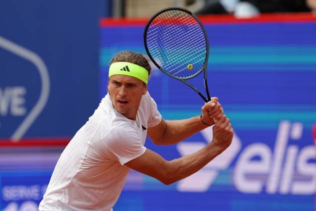 GER, Hamburg, xFSx, ATP, Tennis Herren 500 , Herren-Tennistunier Bitpanda Hamburg Open 2025, Sechzehntelfinale 19.05.2025 Alexander Zverev (GER) spielt eine Rueckhand Copyright: HMBxMedia FernandoxSoares
