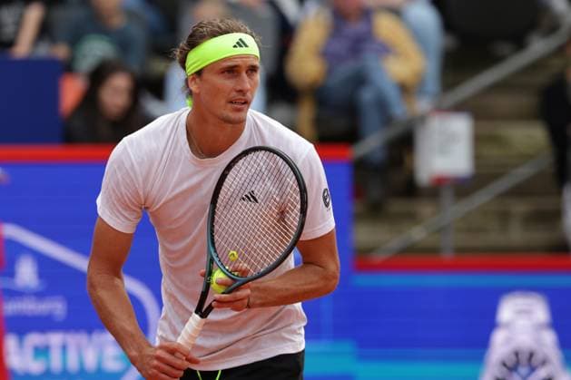 GER, Hamburg, xFSx, ATP, Tennis Herren 500 , Herren-Tennistunier Bitpanda Hamburg Open 2025, Sechzehntelfinale 19.05.2025 Alexander Zverev (GER) macht einen Aufschlag Copyright: HMBxMedia FernandoxSoares