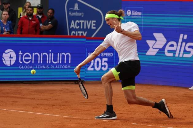 GER, Hamburg, xFSx, ATP, Tennis Herren 500 , Herren-Tennistunier Bitpanda Hamburg Open 2025, Sechzehntelfinale 19.05.2025 Alexander Zverev (GER) spielt einen Vorhand Copyright: HMBxMedia FernandoxSoares