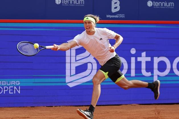 GER, Hamburg, xFSx, ATP, Tennis Herren 500 , Herren-Tennistunier Bitpanda Hamburg Open 2025, Sechzehntelfinale 19.05.2025 Alexander Zverev (GER) spielt einen Vorhand Copyright: HMBxMedia FernandoxSoares
