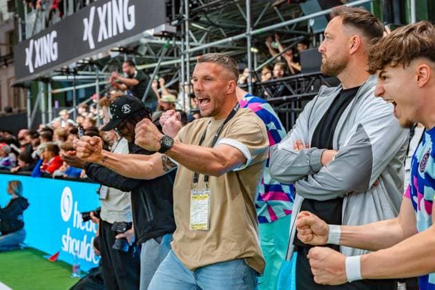 Sport Themen der Woche KW21 Sport Bilder des Tages 19.05.2025, Baller League Season 3, Finale - Final 4 Lukas Podolski freut sich über den Finaleinzug seiner Mannschaft Streets United *** 19 05 2025, Baller League Season 3, Final Final 4 Lukas Podolski is happy about his team Streets United reaching the final Copyright: xBahhoxKarax
