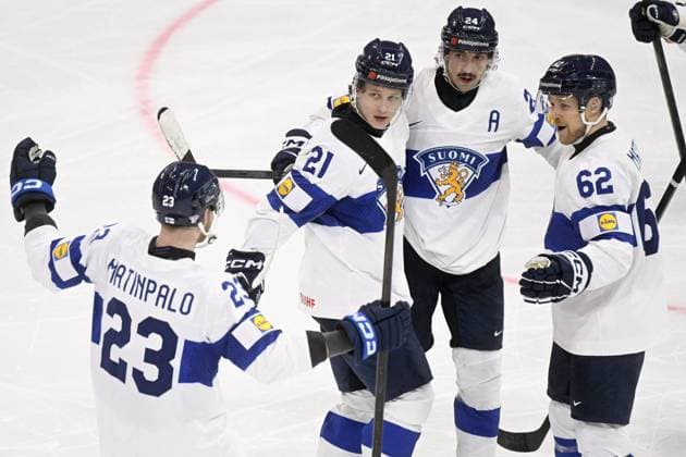 Nikolas Matinpalo (L), Patrik Puistola, Hannes Björninen and Jesper Mattila of Finland celebrate after Puistola equalized 1-1 during the 2025 IIHF Ice hockey, Eishockey World Championships preliminary round group A match between Canada and Finland in Stockholm on May 19, 2025. Stockholm Sweden LKFTJK20250519231833KSKQ  Copyright: xVesaxMoilanenx LKFTJK20250519231833KSKQ