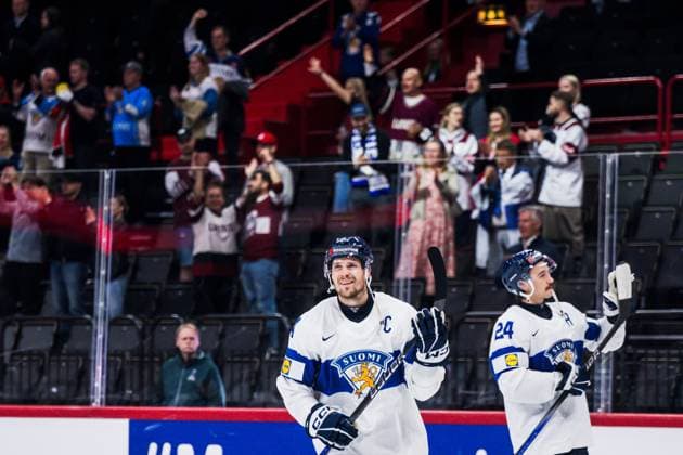 250519 Mikko Lehtonen of Finland celebrates after the 2025 IIHF Ice hockey, Eishockey World Championship, WM, Weltmeisterschaft group stage game between Canada and Finland on May 19, 2025 in Stockholm. Photo: Simon Hastegard BILDBYRAN kod SH SH0623 ishockey ice hockey ishockey-vm 2025 vm 2025 iihf world championship kanada canada finland 10 bbeng jubel Copyright: SIMONxHASTEGARD BB250519SH076