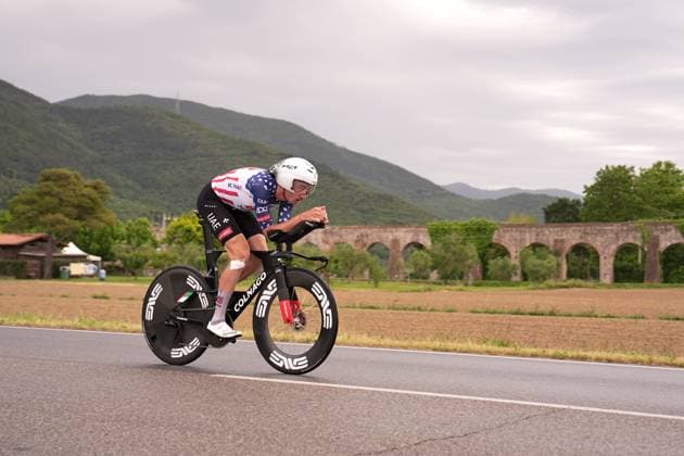 Mcnulty Brandon of Uae Team Emirates Xrg during the recognition of stage 10 of the Giro d™Italia from Lucca to Pisa Tudor ITT (Individual Time Trial), Italy - Tuesday, May 20, 2025. - cycling.  Copyright: xMarcoxAlpozzi LaPressex