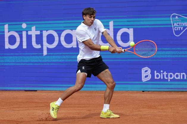 GER, Hamburg, xFSx, ATP, Tennis Herren 500 , Herren-Tennistunier Bitpanda Hamburg Open 2025, Sechzehntelfinale 20.05.2025 Flavio Cobolli (ITA) spielt eine Rueckhand Copyright: HMBxMedia FernandoxSoares