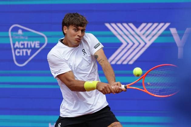 GER, Hamburg, xFSx, ATP, Tennis Herren 500 , Herren-Tennistunier Bitpanda Hamburg Open 2025, Sechzehntelfinale 20.05.2025 Flavio Cobolli (ITA) spielt eine Rueckhand Copyright: HMBxMedia FernandoxSoares