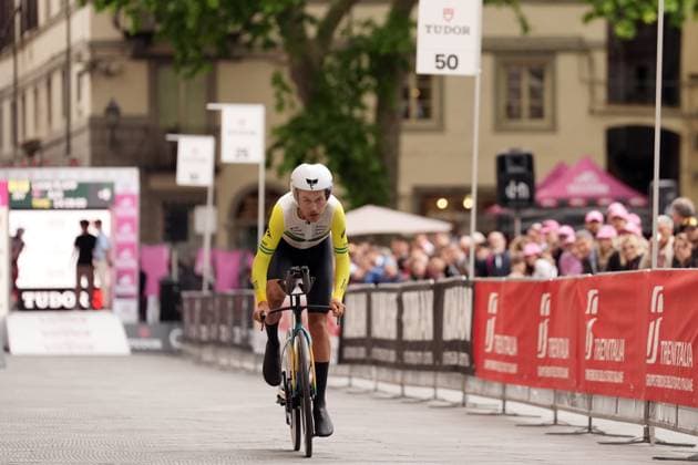 Van Aert Wout of Team Visma Lease A Bike during the stage 10 of the Giro d™Italia from Lucca to Pisa Tudor ITT (Individual Time Trial), Italy - Tuesday, May 20, 2025. - cycling.  Copyright: xMassimoxPaolone LaPressex
