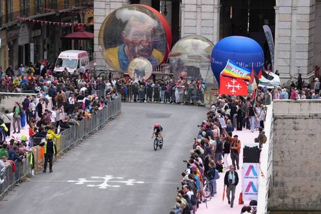 during the stage 10 of the Giro d™Italia from Lucca to Pisa Tudor ITT (Individual Time Trial), Italy - Tuesday, May 20, 2025. - cycling.  Copyright: xGianxMattiaxD Alberto LaPressex