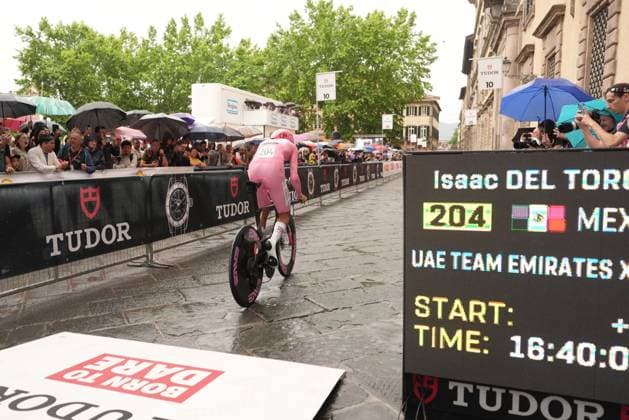 Del Toro Romero Isaac of Uae Team Emirates Xrg during the stage 10 of the Giro d™Italia from Lucca to Pisa Tudor ITT (Individual Time Trial), Italy - Tuesday, May 20, 2025. - cycling.  Copyright: xMassimoxPaolone LaPressex