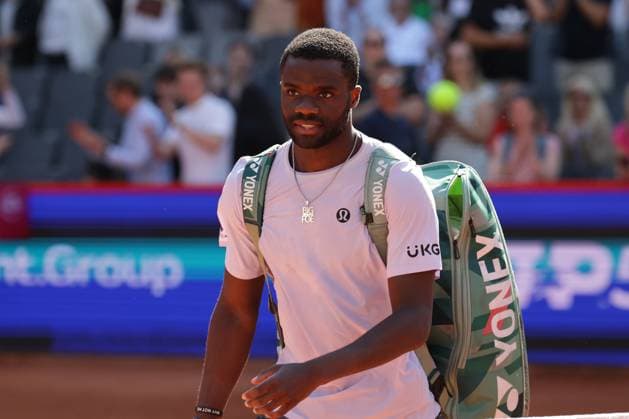 GER, Hamburg, xFSx , ATP, Tennis Herren 500 , Herren Tennistunier Bitpanda Hamburg Open 2025, Sechzehntelfinale 20.05.2025 Frances Tiafoe (USA) verabschiedet sich vom Publikum Copyright: HMBxMedia FernandoxSoares