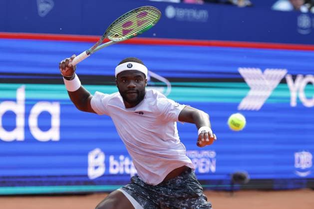 GER, Hamburg, xFSx , ATP, Tennis Herren 500 , Herren Tennistunier Bitpanda Hamburg Open 2025, Sechzehntelfinale 20.05.2025 Frances Tiafoe (USA) spielt einen Vorhand Copyright: HMBxMedia FernandoxSoares