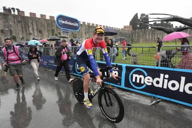 Hoole Daan of Lidl-Trek winner of the stage during the stage 10 of the Giro d™Italia from Lucca to Pisa Tudor ITT (Individual Time Trial), Italy - Tuesday, May 20, 2025. - cycling.  Copyright: xGianxMattiaxD Alberto LaPressex