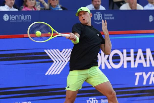 GER, Hamburg, xFSx , ATP, Tennis Herren 500 , Herren Tennistunier Bitpanda Hamburg Open 2025, Sechzehntelfinale 20.05.2025 Alejandro Davidovich Fokina (ESP) spielt einen Vorhand Copyright: HMBxMedia FernandoxSoares