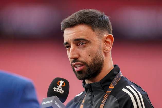 Manchester United, ManU FC stadium walk-around Manchester United midfielder Bruno Fernandes (8) media interview during the Manchester United stadium walk-around ahead of the UEFA Europa League Final, at the Estadio de San MamÃ s, Bilbao, Biscay, Spain on 20 May 2025 Credit: Eleanor Hoad Every Second Media Editorial use only. All images are copyright Every Second Media Limited. No images may be reproduced without prior permission. Copyright: xIMAGO EveryxSecondxMediax ESM-1485-0010 EleanorxHoadx xEveryxSecondxMediax