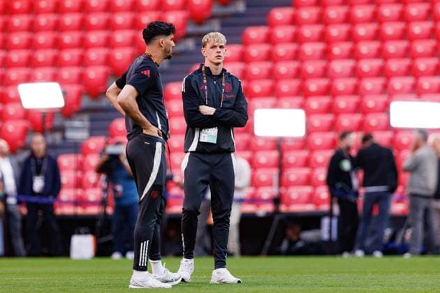 Toby Collyer seen during Manchester United, ManU FC walk around before UEFA Europa League Final (Maciej Rogowski) Bilbao San Mames Spain Copyright: xMaciejxRogowskix manuwalkaround-24