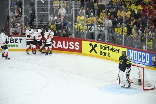 STOCKHOLM, SWEDEN 20250520 Canada s Tyson Foerster celebrates his 1-2 goal with team mates during the IIHF Ice hockey, Eishockey World Championship, WM, Weltmeisterschaft group A match between Sweden and Canada at Avicii Arena in Stockholm, Sweden, on May 20, 2025. STOCKHOLM SWEDEN x10080x