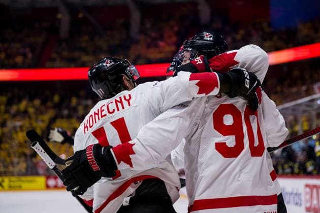 250520 Travis Konecny and Ryan O Reilly of Canada celebrate after 1-3 during the 2025 IIHF Ice hockey, Eishockey World Championship, WM, Weltmeisterschaft group stage game between Sweden and Canada on May 20, 2025 in Stockholm. Photo: Joel Marklund BILDBYRAN kod JM JM0689 ishockey ice hockey ishockey-vm 2025 vm 2025 iihf world championship sverige sweden kanada canada bbeng gruppspel jubel Copyright: JOELxMARKLUND BB250520JM018