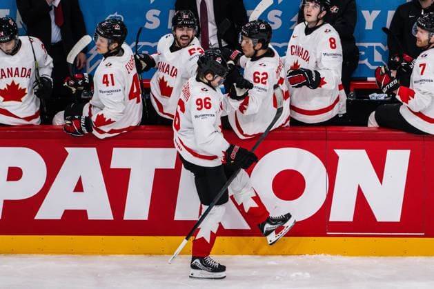 250520 Macklin Celebrini of Canada celebrates the 2-4 goal during the 2025 IIHF Ice hockey, Eishockey World Championship, WM, Weltmeisterschaft group stage game between Sweden and Canada on May 20, 2025 in Stockholm. Photo: Simon Hastegard BILDBYRAN kod SH JM0689 ishockey ice hockey ishockey-vm 2025 vm 2025 iihf world championship sverige sweden kanada canada bbeng gruppspel jubel Copyright: SIMONxHASTEGARD BB250520SH042