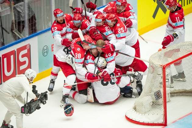 Sport Themen der Woche KW21 Sport Bilder des Tages Denmark IIHF Hockey Worlds: Germany vs. Denmark Denmarks players celebrate the win after the group B match between Germany and Denmark at the IIHF Ice hockey, Eishockey World Championships in Herning, Denmark, Tuesday May 20, 2025. , Herning Denmark Mors *** Denmark IIHF Hockey Worlds Germany vs Denmark Denmark Denmarks players celebrate the win after the group B match between Germany and Denmark at the IIHF Ice Hockey World Championships in Herning, Denmark, Tuesday May 20, 2025 , Herning Denmark Mors  Copyright: BoxAmrstrupx xRitzauxScanpix BoxAmstrupx spdk20250520-231627-L