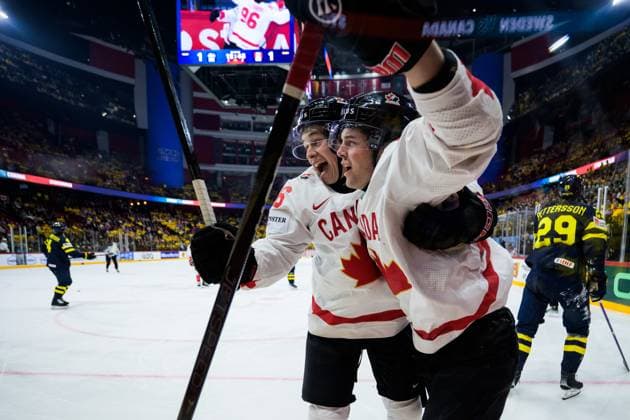 250520 Macklin Celebrini and Tyson Foerster of Canada celebrate the 1-2 goal during the 2025 IIHF Ice hockey, Eishockey World Championship, WM, Weltmeisterschaft group stage game between Sweden and Canada on May 20, 2025 in Stockholm. Photo: Joel Marklund BILDBYRAN kod JM JM0689 ishockey ice hockey ishockey-vm 2025 vm 2025 iihf world championship sverige sweden kanada canada bbeng gruppspel jubel Copyright: JOELxMARKLUND BB250520JM091