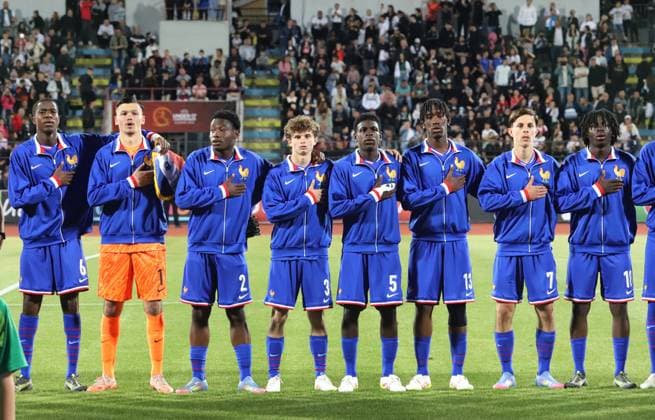 UEFA European Under-17 Championship 2024 25 Group A, in Tirana on, Albania on May 19, 2025. FranceÕs players line up prior to the UEFA European Under-17 Championship 2024 25 Group A football match Germany vs France at the Elbasan Arena stadium in Elbasan, Albania, on May 19, 2025. TIRANE ALBANIA Copyright: xSTRINGERx