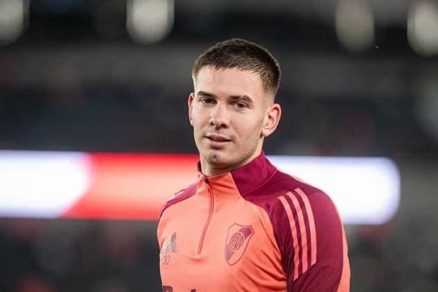 May 20, 2025, Buenos Aires, Argentina: Franco Mastantuono of River Plate looks on during the Torneo Apertura Betano 2025 quarterfinals match between River Plate and Platense at Estadio Mas Monumental Antonio Vespucio Liberti. Final Score: River Plate 1:1 Platense penalty shootout 2-4. Buenos Aires Argentina - ZUMAs197 20250520_aaa_s197_323 Copyright: xManuelxCortinax