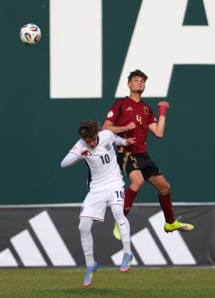 May 20, 2025, Rrogozhine, Rrogozhine, Albania: Max Dowman of U-17 England fight for the ball with Wout Gielen of U-17 Belgium during the UEFA European Under-17 Championship 2024 25 match between England and Belgium at Arena Egnatia in Rrogozhine, Albania on 20 May 2025. Rrogozhine Albania - ZUMAb266 20250520_zip_b266_007 Copyright: xArmandoxBabanix