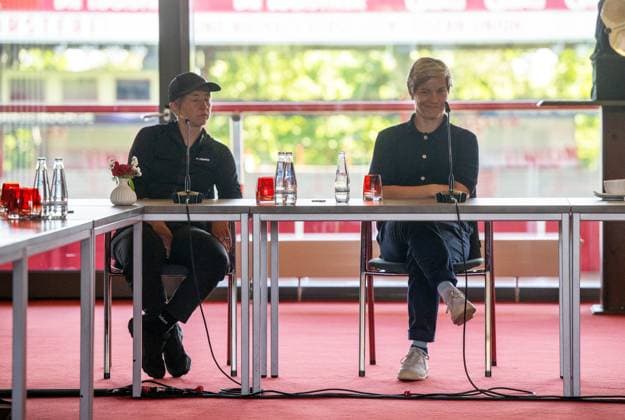Fussball, Saison 2024 2025, Pressekonferenz der Frauen und Männer beim 1. FC Union Berlin, v. l. Trainerin Ailien Poese, Geschäftsführerin Profifußball Frauen Jennifer Zietz, 21.05. 2025, Copyright: xMatthiasxKochx