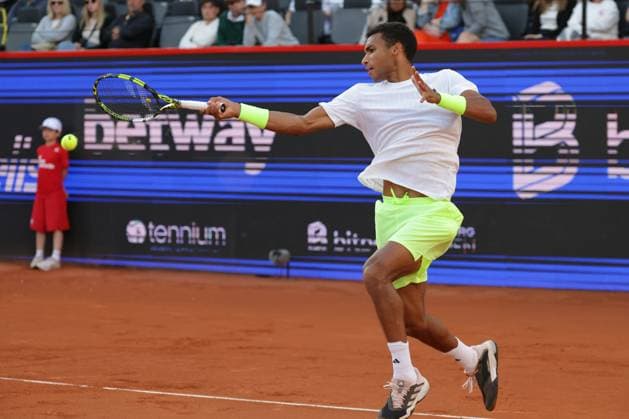 GER, Hamburg, xFSx , ATP, Tennis Herren 500 , Herren Tennistunier Bitpanda Hamburg Open 2025, Sechzehntelfinale 20.05.2025 Felix Auger-Aliassime (CAN) spielt einen Vorhand Copyright: HMBxMedia FernandoxSoares