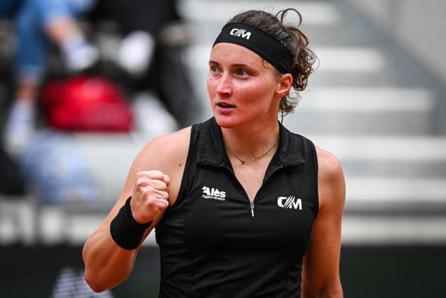 May 21, 2025, Paris, France, France: Carole MONNET of France celebrates his point during the third qualifying day of Roland-Garros 2025, French Open 2025, Grand Slam tennis tournament at Roland-Garros Stadium on May 21, 2025 in Paris, France. Paris France - ZUMAm308 20250521_zsp_m308_002 Copyright: xMatthieuxMirvillex