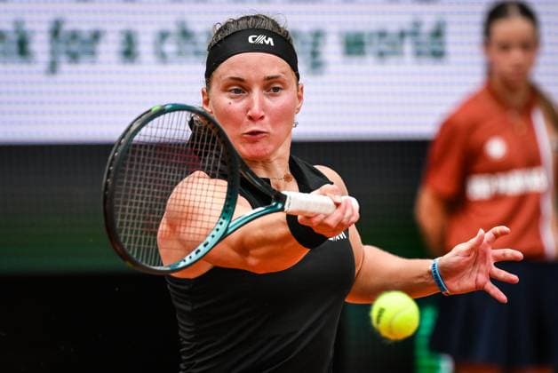 May 21, 2025, Paris, France, France: Carole MONNET of France during the third qualifying day of Roland-Garros 2025, French Open 2025, Grand Slam tennis tournament at Roland-Garros Stadium on May 21, 2025 in Paris, France. Paris France - ZUMAm308 20250521_zsp_m308_003 Copyright: xMatthieuxMirvillex