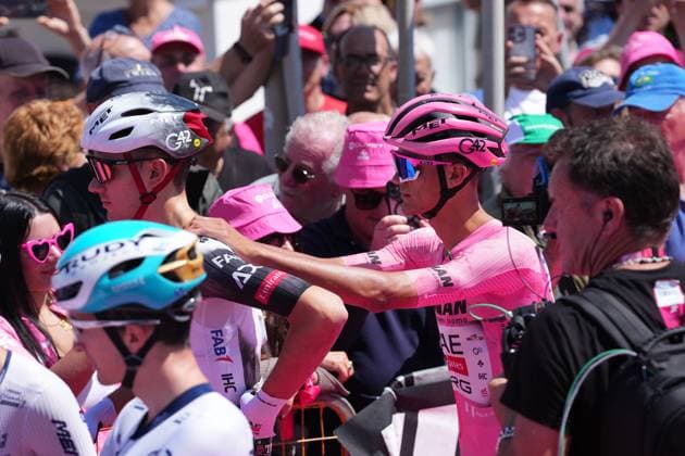 Del Toro Romero Isaac of Uae Team Emirates Xrg, pink jersey, during the stage 11 of the Giro d™Italia from Viareggio to Castelnovo ne Monti, Italy - Wednesday, May 21, 2025. - cycling.  Copyright: xGianxMattiaxD Alberto LaPressex