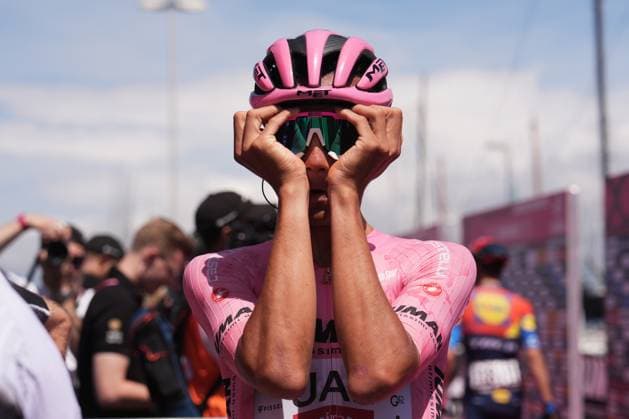 Del Toro Romero Isaac of Uae Team Emirates Xrg, pink jersey, during the stage 11 of the Giro d™Italia from Viareggio to Castelnovo ne Monti, Italy - Wednesday, May 21, 2025. - cycling.  Copyright: xMassimoxPaolone LaPressex