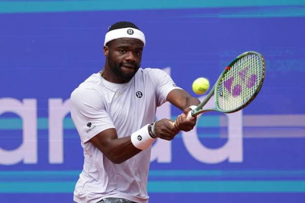 GER, Hamburg, xFSx , ATP, Tennis Herren 500 , Herren Tennistunier Bitpanda Hamburg Open 2025, Achtelfinale 21.05.2025 Frances Tiafoe (USA) spielt eine Rueckhand Copyright: HMBxMedia FernandoxSoares