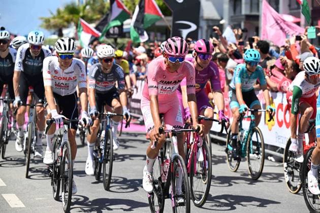 21-05-2025 Giro D italia; Tappa 11 Viareggio - Castelnovo Ne Monti; 2025, Uae Team Emirates - Xrg; Del Toro Romero, Isaac; Ayuso Pesquera, Juan; Viareggio; 