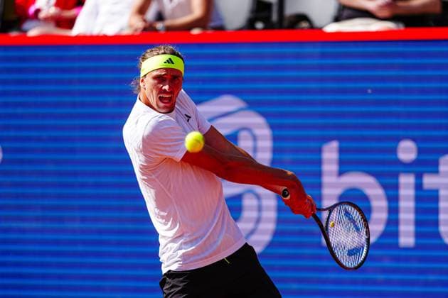 Alexander Zverev (GER) GER, Alexander Zverev (GER) vs. Alexandre Muller (FRA), Tennis, ATP, Tennis Herren 500, Bitpanda Hamburg Open, Achtelfinale, 21.05.2025 GER, Alexander Zverev (GER) vs. Alexandre Muller (FRA), Tennis, ATP 500, Bitpanda Hamburg Open, Achtelfinale, 21.05.2025 Hamburg Copyright: xEibner-Pressefoto MarcelxvonxFehrnx EP_MFN