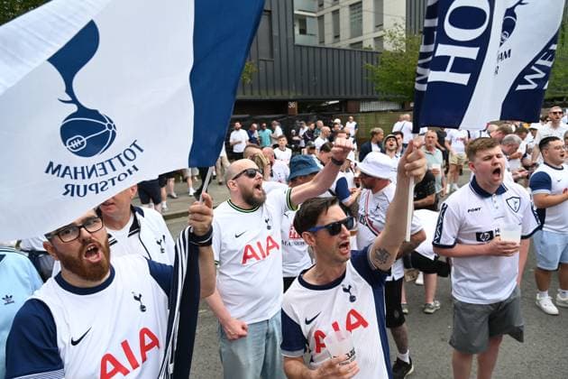 Bilbao se prepara para la final de la UEFA Europa League Aficionados del Tottenham antes del partido entre el Manchester United, ManU y el Tottenham con motivo de la final de la Europa League, a 21 de mayo de 2025, en Bilbao, Vizcaya, País Vasco (Espana). El estadio de San Mamés acoge el partido entre el Manchester United y el Tottenham que decidirá el campeón de la división de plata europea. La final es el mayor evento celebrado en Bilbao hasta la fecha. 21 MAYO 2025;UEFA;EUROPA LEAGUE;MANCHESTER;TOTTHAM;FUTBOL Bilbao, Vizcaya (Pais Vasco) Bilbao, Vizcaya (Pais Vasco) Espana Copyright: xDavidxdexHarox 6737936