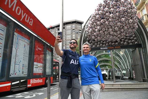 Bilbao se prepara para la final de la UEFA Europa League Fans visitan el centro de la ciudad antes del partido entre el Manchester United, ManU y el Tottenham con motivo de la final de la Europa League, a 21 de mayo de 2025, en Bilbao, Vizcaya, País Vasco (Espana). El estadio de San Mamés acoge el partido entre el Manchester United y el Tottenham que decidirá el campeón de la división de plata europea. La final es el mayor evento celebrado en Bilbao hasta la fecha. 21 MAYO 2025 Bilbao, Vizcaya (Pais Vasco) Bilbao, Vizcaya (Pais Vasco) Espana Copyright: xDavidxdexHarox 6738500