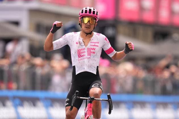 Carapaz Richard of Ef Education - Easypost Team winner of the stage during the stage 11 of the Giro d™Italia from Viareggio to Castelnovo ne Monti, Italy - Wednesday, May 21, 2025. - cycling.  Copyright: xFabioxFerrari LaPressex