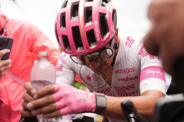 Carapaz Richard of Ef Education - Easypost, stage winner, during the stage 11 of the Giro d™Italia from Viareggio to Castelnovo ne Monti, Italy - Wednesday, May 21, 2025. - cycling.  Copyright: xMassimoxPaolone LaPressex