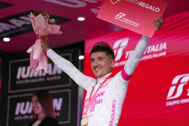 Carapaz Richard of Ef Education - Easypost Team winner of the stage on the podium during the stage 11 of the Giro d™Italia from Viareggio to Castelnovo ne Monti, Italy - Wednesday, May 21, 2025. - cycling.  Copyright: xGianxMattiaxD Alberto LaPressex