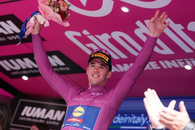Pedersen Mads of Lidl-Trek cyclamin jersey on the podium during the stage 11 of the Giro d™Italia from Viareggio to Castelnovo ne Monti, Italy - Wednesday, May 21, 2025. - cycling.  Copyright: xGianxMattiaxD Alberto LaPressex