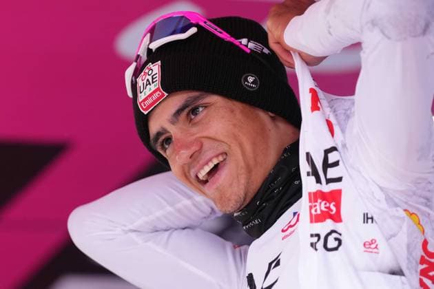 Del Toro Romero Isaac of Uae Team Emirates Xrg white jersey on the podium during the stage 11 of the Giro d™Italia from Viareggio to Castelnovo ne Monti, Italy - Wednesday, May 21, 2025. - cycling.  Copyright: xGianxMattiaxD Alberto LaPressex