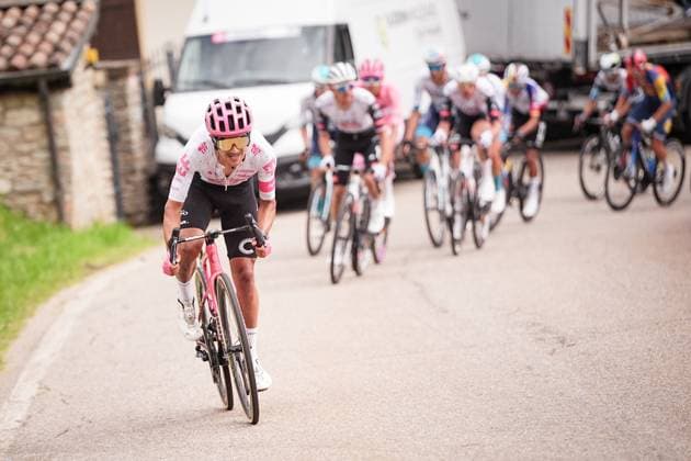 Ecuador s Richard Carapaz of Ef Education - Easypost Team competes during the stage 11 of the Giro d™Italia from Viareggio to Castelnovo ne™ Monti, Italy - Wednesday, May 21, 2025. - cycling.  Copyright: xMarcoxAlpozzi LaPressex