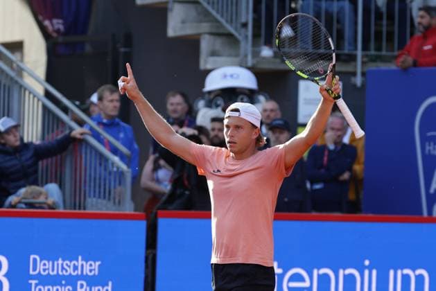 GER, Hamburg, xFSx , ATP, Tennis Herren 500 , Herren Tennistunier Bitpanda Hamburg Open 2025, Achtelfinale 21.05.2025 Alexandre Muller (FRA) gewinnt gegen Alexander Zverev (GER) Copyright: HMBxMedia FernandoxSoares