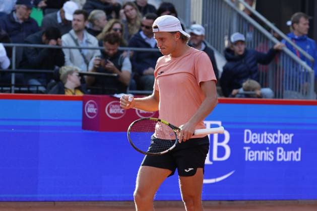 GER, Hamburg, xFSx , ATP, Tennis Herren 500 , Herren Tennistunier Bitpanda Hamburg Open 2025, Achtelfinale 21.05.2025 Alexandre Muller (FRA) gewinnt gegen Alexander Zverev (GER) Siegerfaust, jubel Copyright: HMBxMedia FernandoxSoares