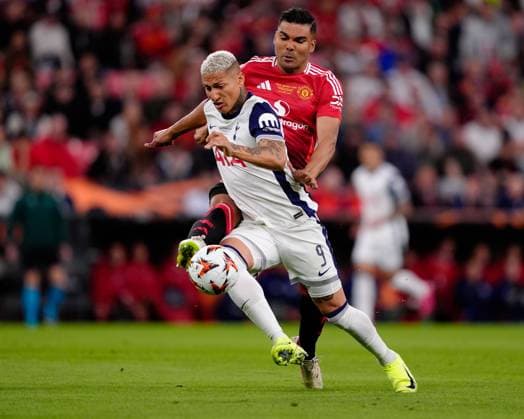 Richarlison of Tottenham Hotspur and Casemiro of Manchester United, ManU Tottenham Hotspur v Manchester United, Europa League Final, Football, San Mames Stadium, Bilbao, Spain - 21 May 2025 EDITORIAL USE ONLY No use with unauthorised audio, video, data, fixture lists, club league logos or live services. Online in-match use limited to 120 images, no video emulation. No use in betting, games or single club league player publications. Copyright: xGokhanxTaner Shutterstockx 15312892cr